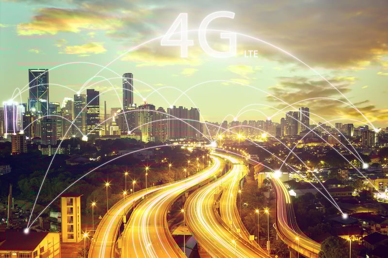 4g-connection-concept-city-at-night.jpg