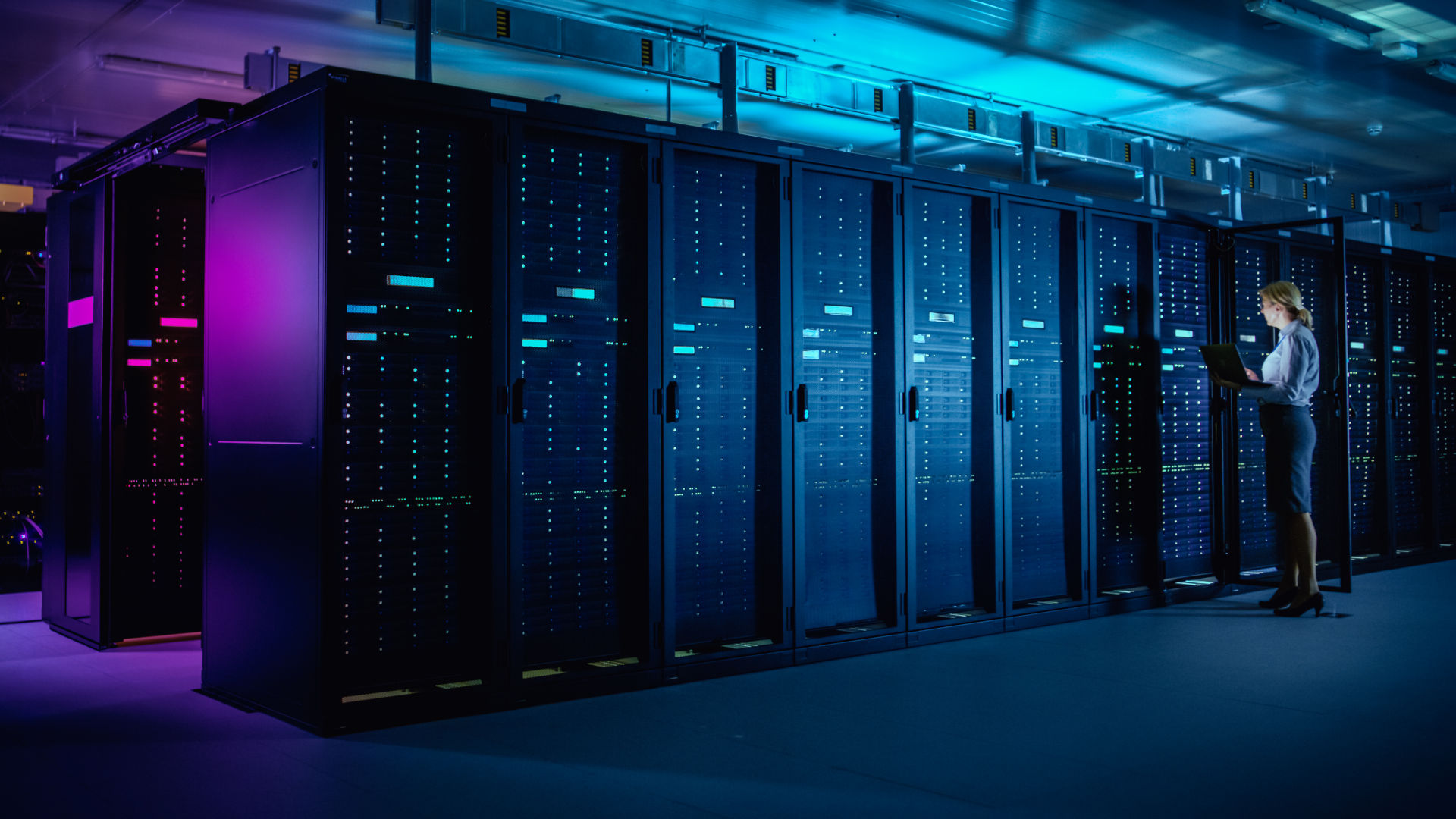 webscale datacenter woman laptop webscale datacenter woman laptop